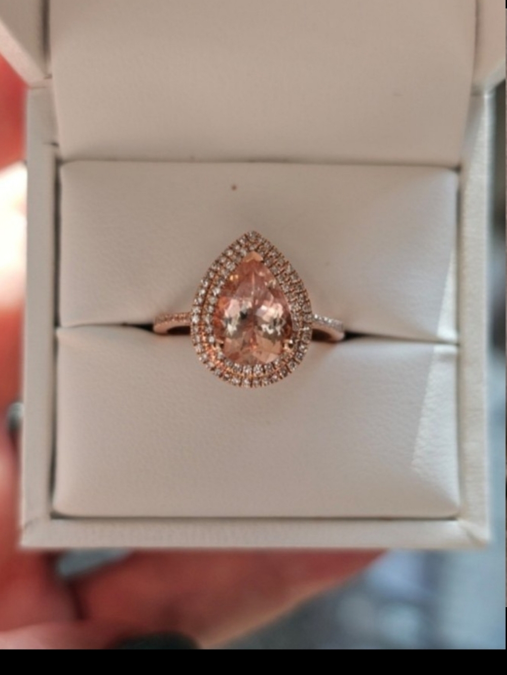 Effy 14k Morganite & diamond ring size 7. Rose gold. Resizeable by a jeweler. Pe